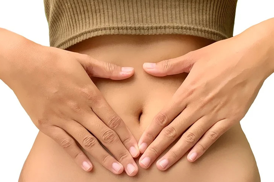 6大胃部不適警訊不應被忽略 嚴重有可能是大腸癌徵兆