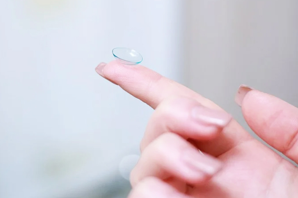 你常覺得眼睛發紅、疲勞或刺激感？ 專家建議6種緩解乾眼症的方法