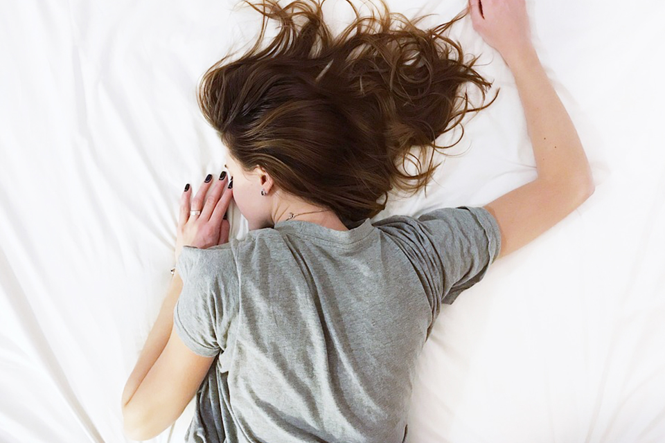 你每天晚上都幾點上床睡覺呢？研究：晚上10點到11點之間睡覺 最能降低心血管疾病的罹患風險